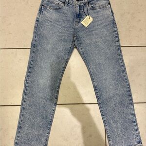 Levis Women’s Middy Straight Blue Jeans 28 x 29